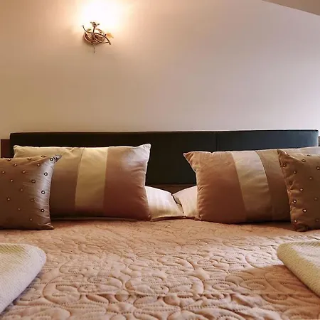 Apartament Paula *